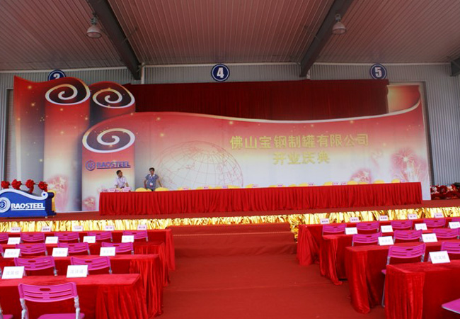 從舞臺(tái)搭建到活動(dòng)策劃 打造一場(chǎng)驚艷的公關(guān)服裝秀